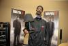 Snoop-with-Limited-Edition-Mafia-II-Gun-Lamp.jpg