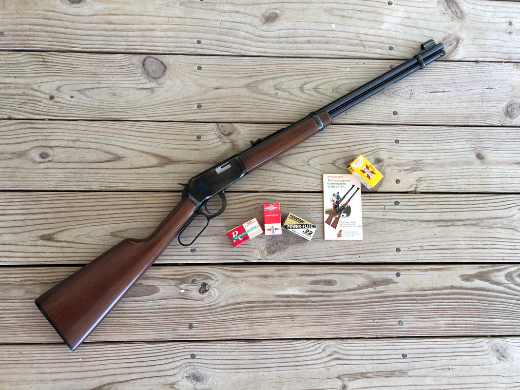 Winchester-M9422-1973-HS-Grad-Gift.jpg