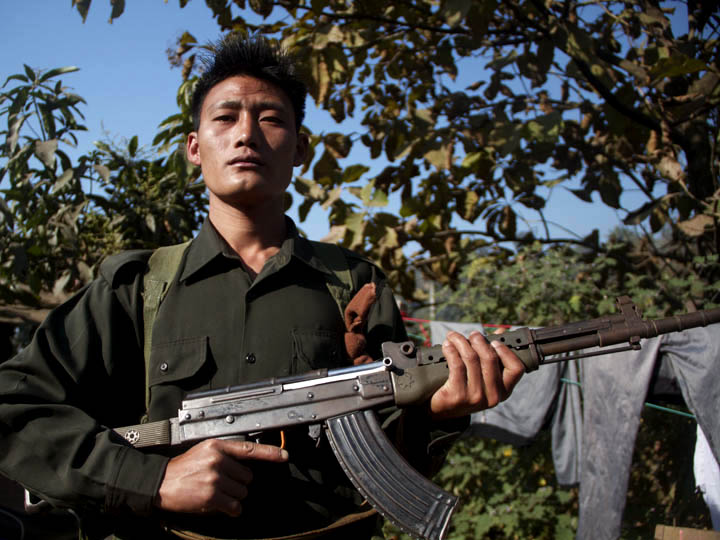 Young-Kachin-Soldier.jpg