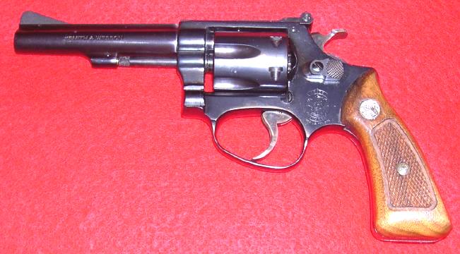 Smith_and_Wesson_model_34-1_left_side.JPG